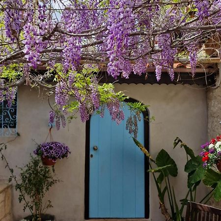 Kalimera A Lovely 1-Bedroom Rental With Ensuite And Kitchen Limassol Bagian luar foto